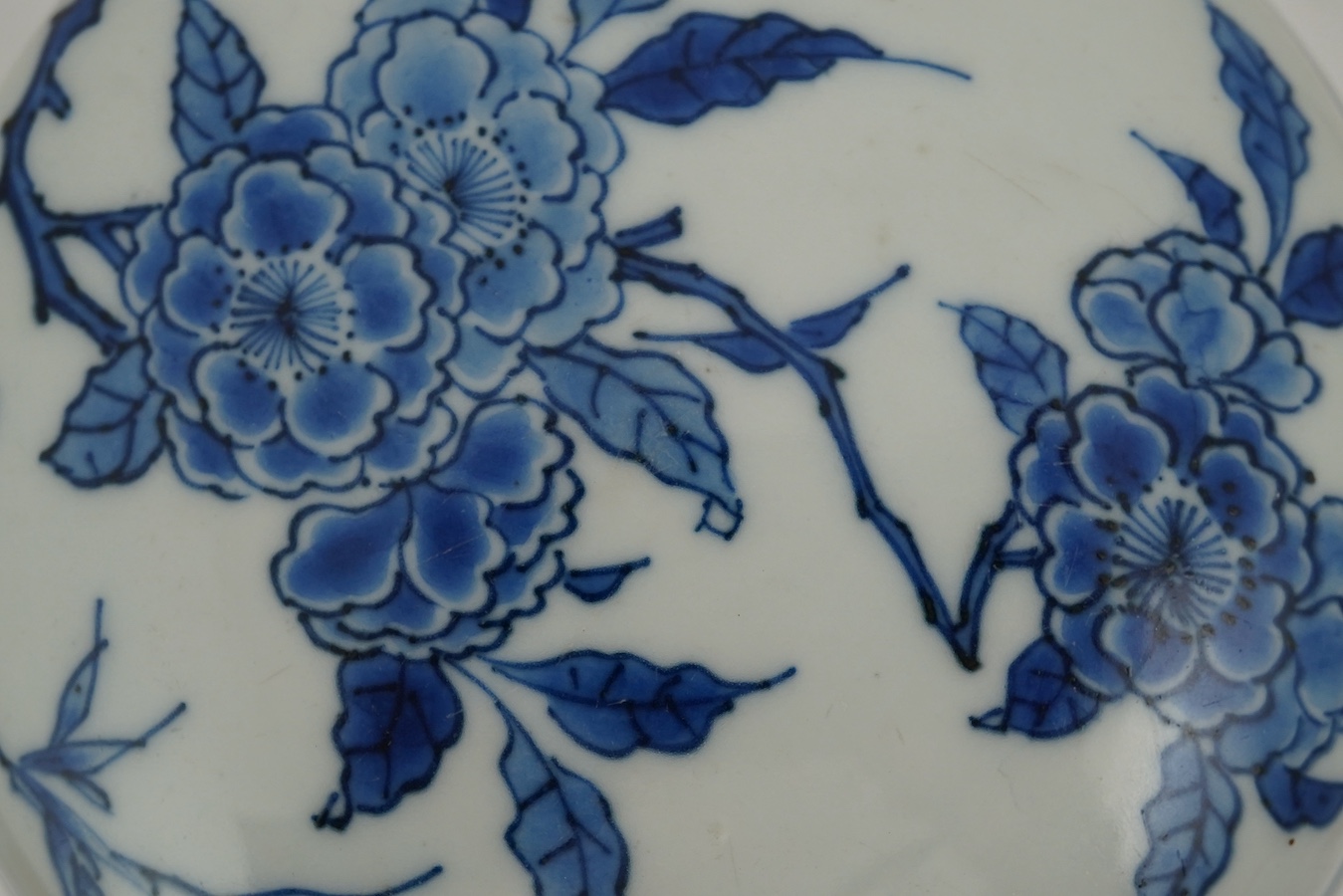 A large Chinese Transitional blue and white jar and cover, mid 17th century